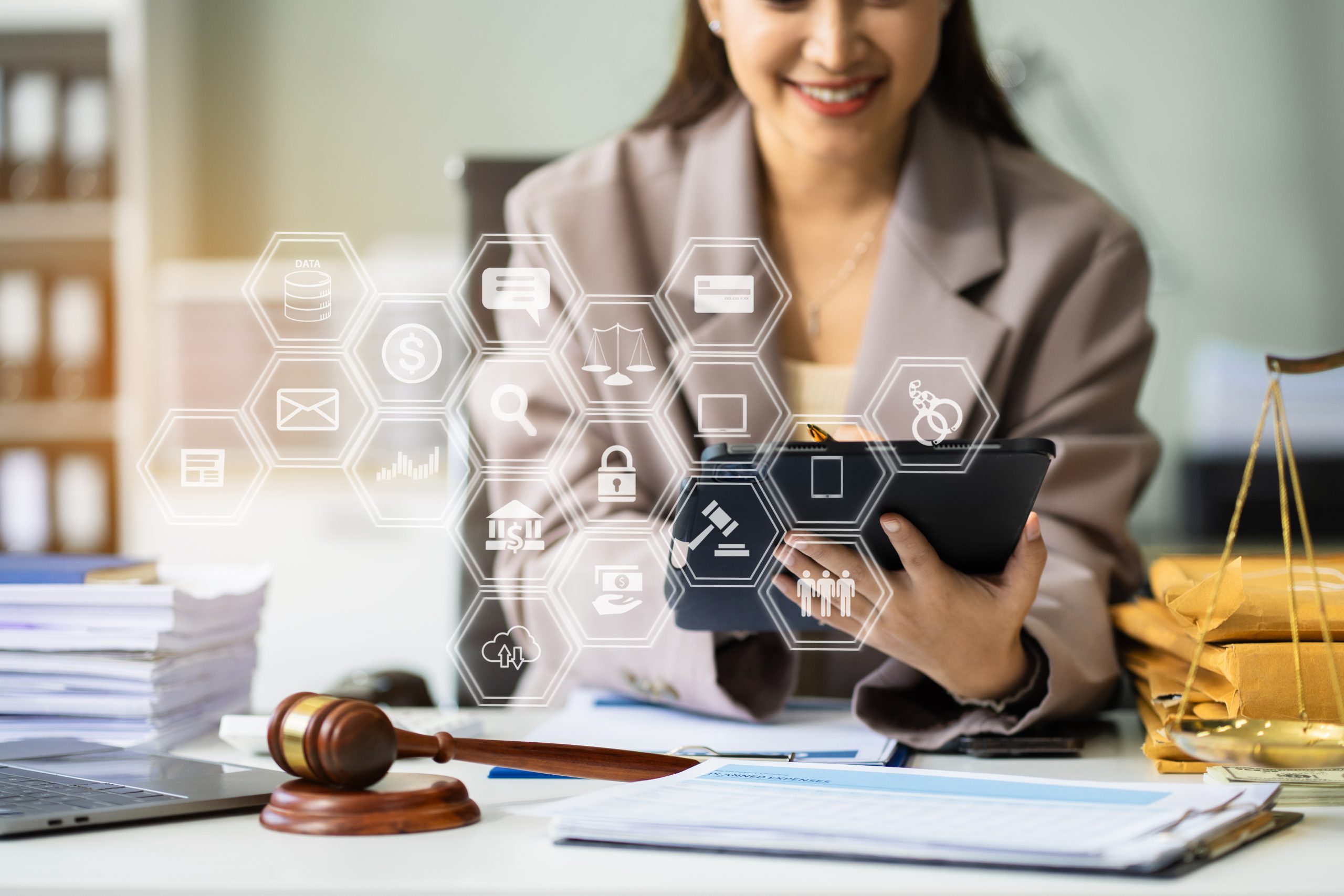 CÓMO UNA MEJOR GESTIÓN DEL TIEMPO PUEDE REDUCIR LA ROTACIÓN DE ABOGADOS